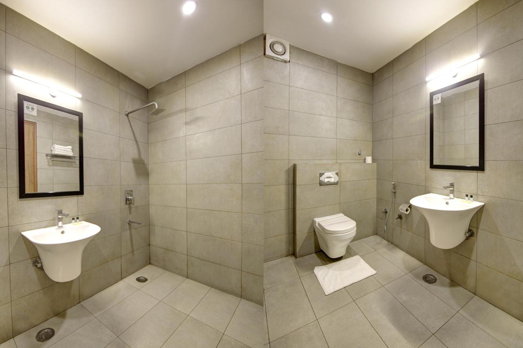 Hotel Town Grand Patel Nagar New Delhi Exterior photo