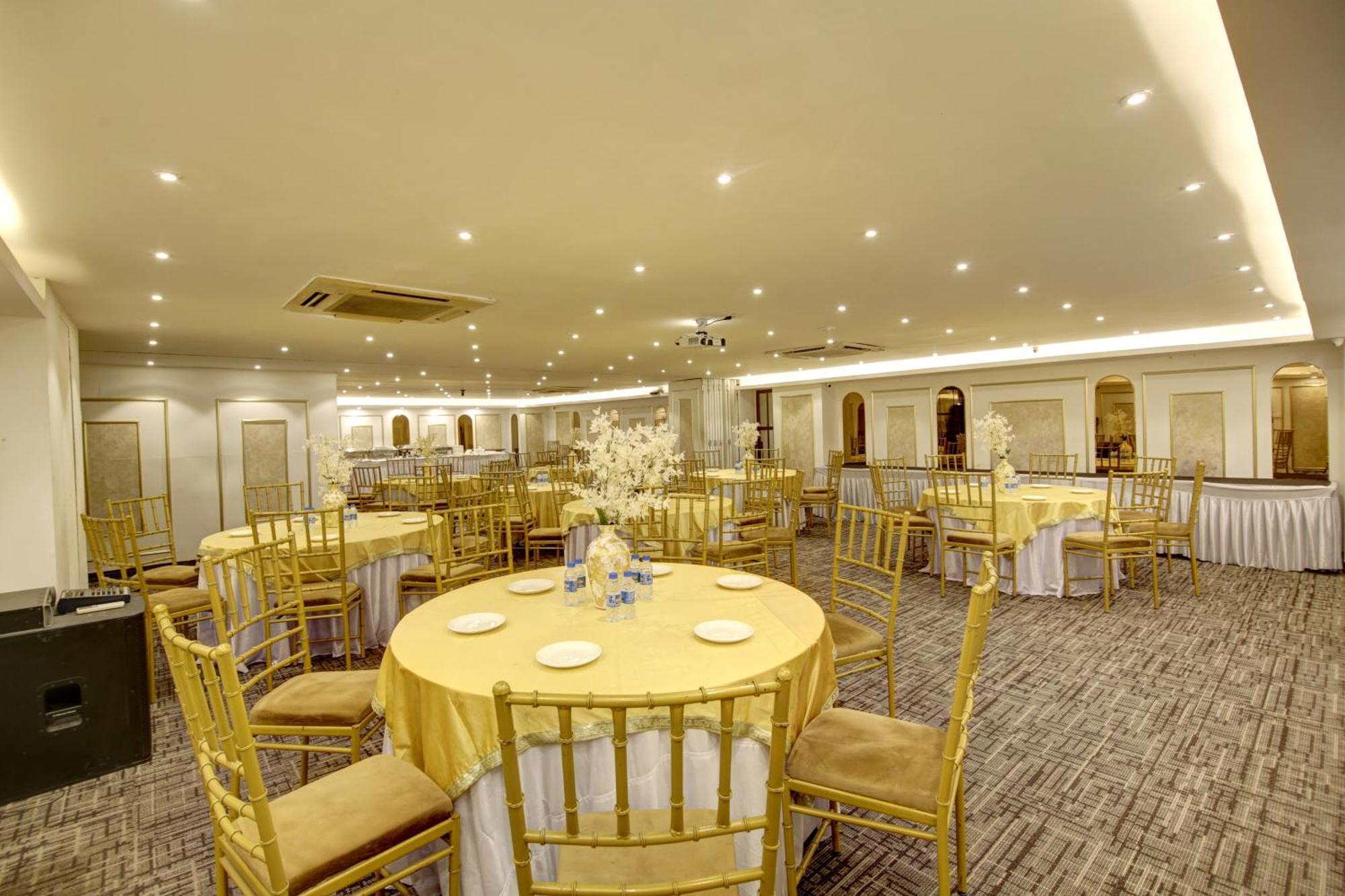 Hotel Town Grand Patel Nagar New Delhi Exterior photo
